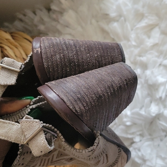 Naughty monkey peep toe cutout booties block heel boho size 9.5 - Picture 7 of 14